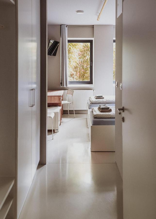 Private Rooms At Hostel63 زغرب المظهر الخارجي الصورة